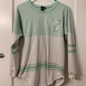Rue 21 Medium Pullover